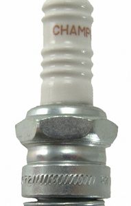 Champion Spark Plug, Copper Plus, Small Engine Spark Plug, Replaces H10C, Non Resistor, Nickel Copper Alloy, 0.438 Inch Thread Reach – 844-1