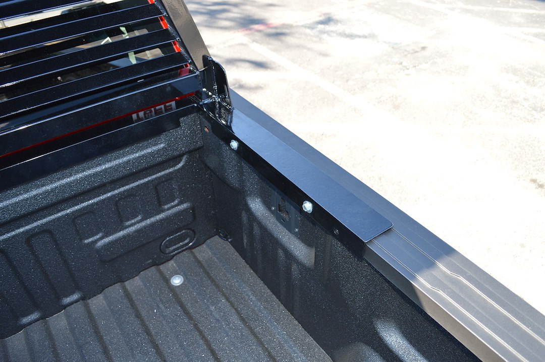 Cattleman’s Headache Rack, Powder Coated, Black, Steel, With Mounting Kit, With Louvers, With Window Cutout – FR201L
