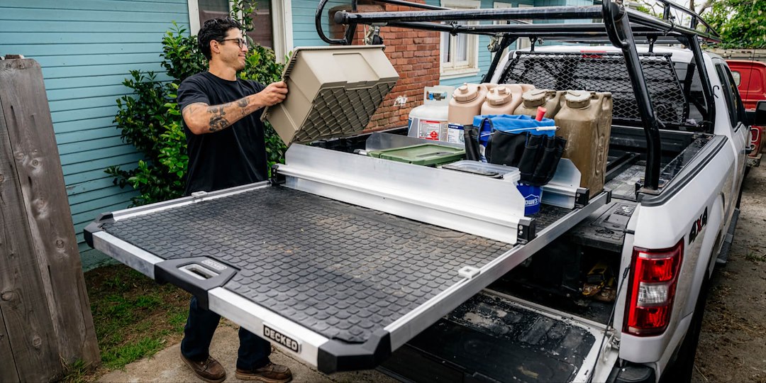 Cargoglide Bed Slide Cross Bar, For Use with 46 Inch Width Cargoglide Models with Upward-Facing T-Slots, 46 Inch Length, Silver – C0061-DIV46-ALM
