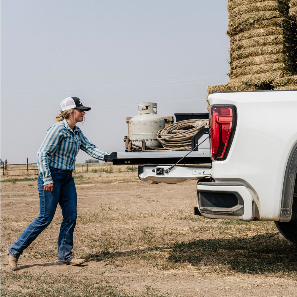 Cargoglide Bed Slide, Cargoglide 2.0, Vehicle Fitment: All Service Body Models with IN 48 to 50 Inch Wide Range, 2200 Pound Capacity – DCG2200XL-9546