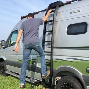 Chandler Equ Utility Ladder, Vehicle Mounted Direct Fit, Side Mount, 7 Steps, Bolt on, Powder Coated/ Black, Steel – BWMR3A-8530-REV