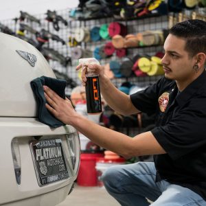 Chemical Guy Detailing Spray, Hybrid V07, Used to Protect Painted Surface/ Glass/ Plastic/ Vinyl/ Rubber/ Plastic from UV Radiation – WAC_808_16
