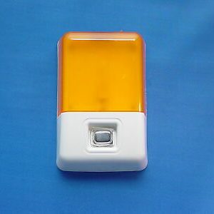 Creative Pro Porch Light, Command ®, Incandescent Bulb, 6 Inch Length X 4 Inch Width X 2 Inch Height, Amber Lens, Single, With Switch – 007-40SAC