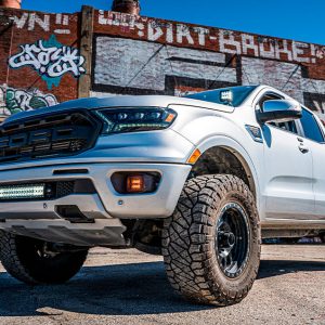 Cali Raised Light Bar, LED, 22 Inch Length, 40 White 5D Optic Osram 5 Watt LED, 200 Watt, Spot Beam, 20000 Lumens, Clear Polycarbonate Lens – CR2406