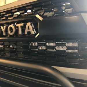 Cali Raised Light Bar, LED, 32 Inch Length, 60 White 5D Optic Osram 5 Watt LED, 300 Watt, Spot Beam, 30000 Lumens, Clear Polycarbonate Lens – CR2571