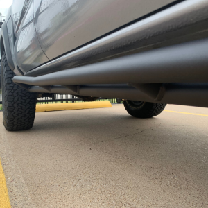 Cali Raised Nerf Bar, Trail Edition, 1-3/4 Inch Round Straight and 25 Degree Bent End, Powder Coated, Black, Steel, Without End Caps, Bolt-On – CR2579