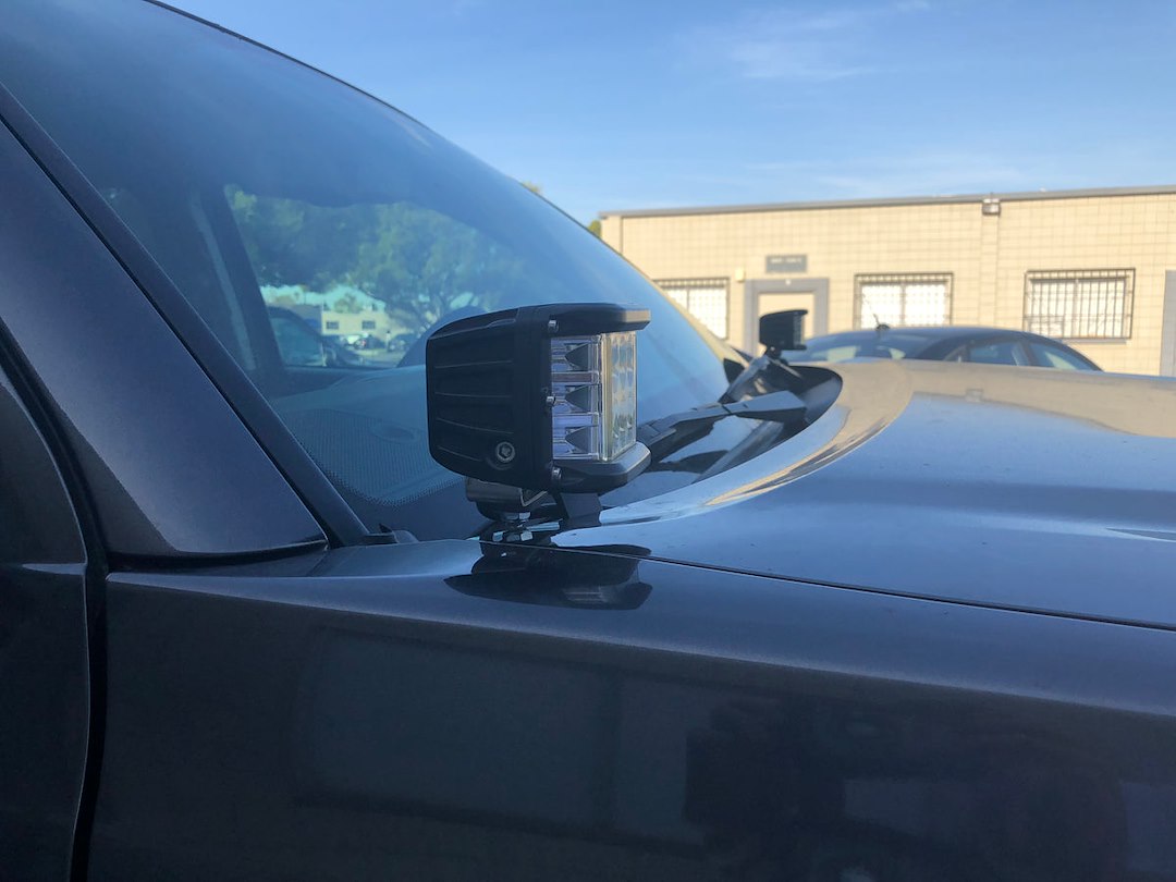 Cali Raised Driving/ Fog Light, LED, 9 White Cree 3 Watt LED, Side Projecting, Rectangular, 27 Watt, 2500 Lumens, Polycarbonate Clear Lens – CR2860
