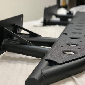 Cali Raised Nerf Bar, Step Edition, With Step Plates, 1-3/4 Inch Round Straight, Powder Coated, Black, Steel, Without End Caps, Bolt-On – CR2892
