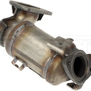 Dorman Exhaust Manifold, OE Solutions ™, With Integrated Catalytic Converter, Not Carb Complaint – 674-322