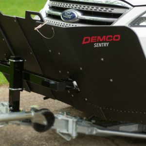Demco Towed Vehicle Shield, Sentry ®, Mount to Tow Dolly, Non-Folding, Polyethylene, Black, 3 Piece – 5950