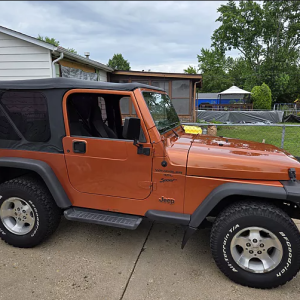 Bestop Soft Top, Sailcloth Replace-A-Top, Black, Multi Ply Fabric, With Untinted Half Door Skins, With Tinted Vinyl Side and Rear Windows – 79124-01