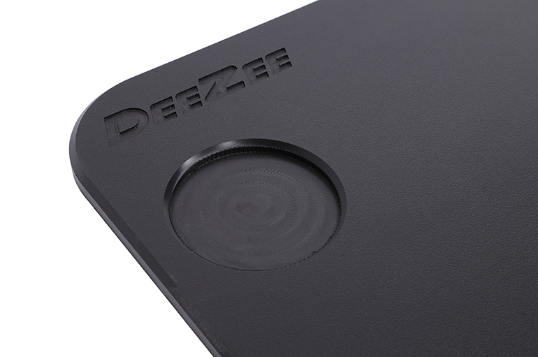 Dee Zee Tailgate Work Surface, Bolt-On, UV and Extreme Weather Resistant, Black, 1/2 Inch Thick Hdpe Polymer Composition – DZ284103