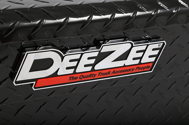 Dee Zee Tool Box, Red Label, Crossover, Single Lid, Diamond Tread, Powder Coated Black, Aluminum – DZ8163B